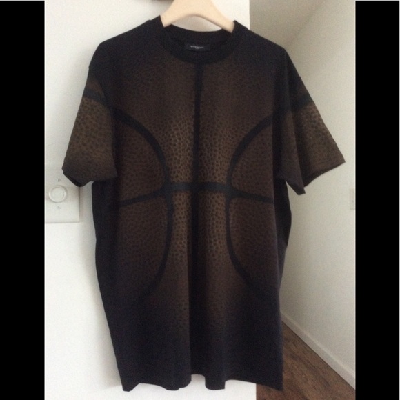 NWOT! Givenchy Columbian Basketball Fit T shirt - Picture 4 of 9